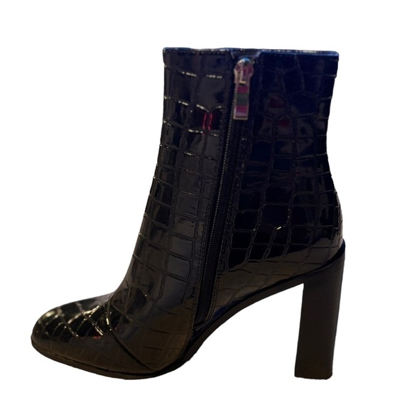 Glamorous Platform Croc Boots - Picture 4 of 9